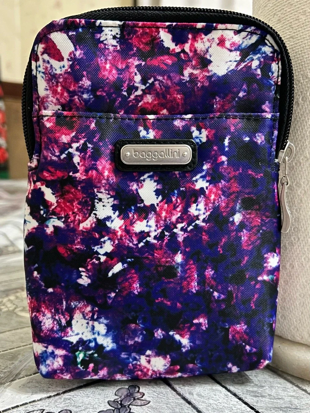 Baggallini True Classic Take Two RFID Crossbody Bag – New with Tags